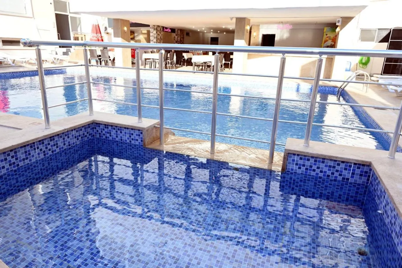 קוסדסי Roxx Royal Hotel טורקיה
